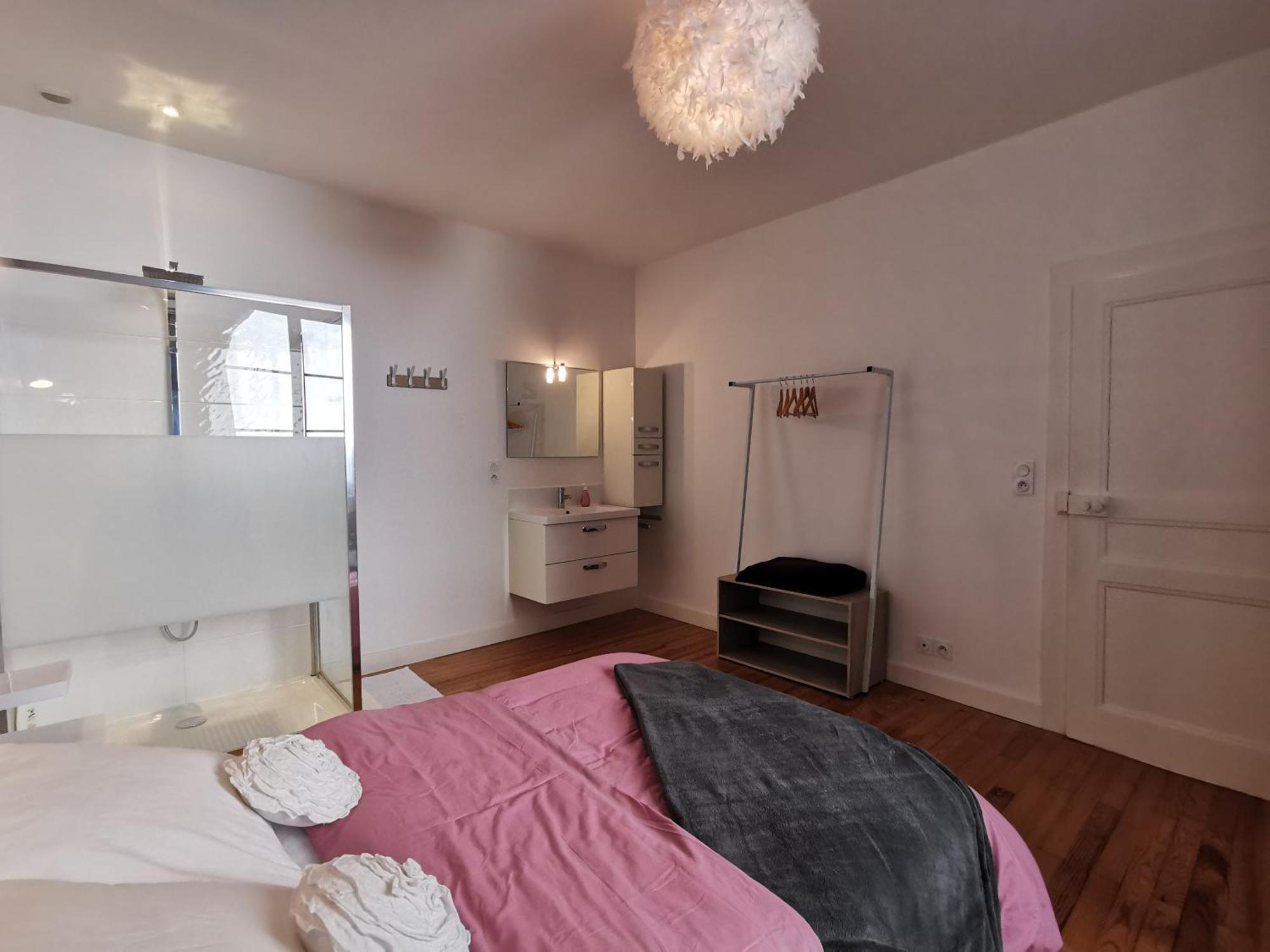 Appartement 3 Chambres Au Coeur Du Jura, Ideal Famille Salins-les-Bains Exteriör bild