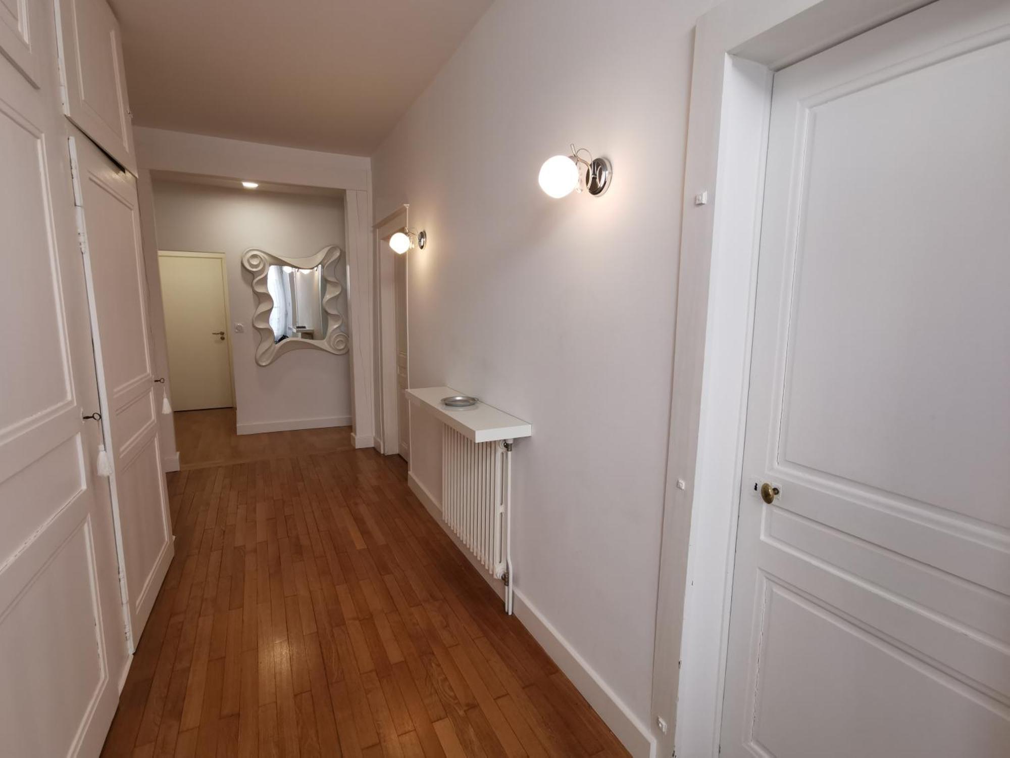 Appartement 3 Chambres Au Coeur Du Jura, Ideal Famille Salins-les-Bains Exteriör bild